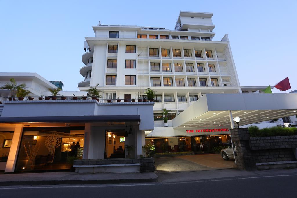 The International Hotel Kochi Esterno foto